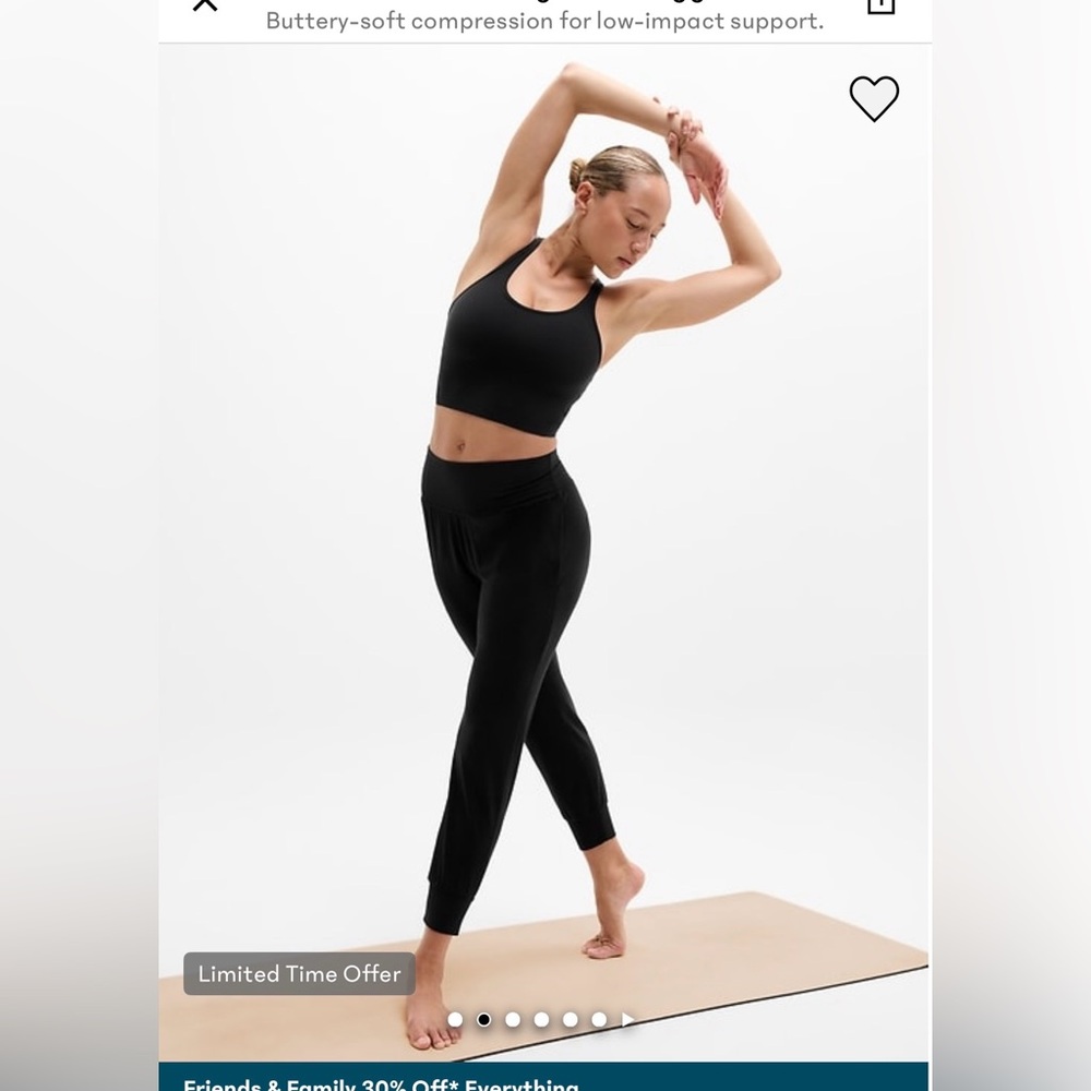 NWT Athleta Salutation Jogger Size XL Black